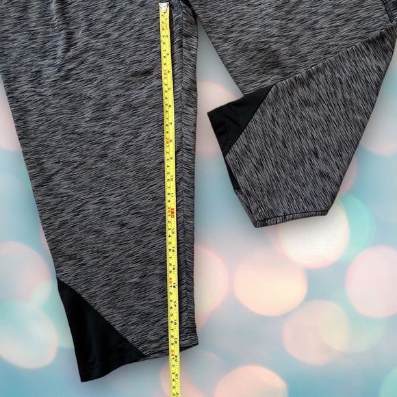 Beverly Hills Polo Women’s Plus Size Athletic Workout Capri Leggings Size 3X - Picture 3 of 5